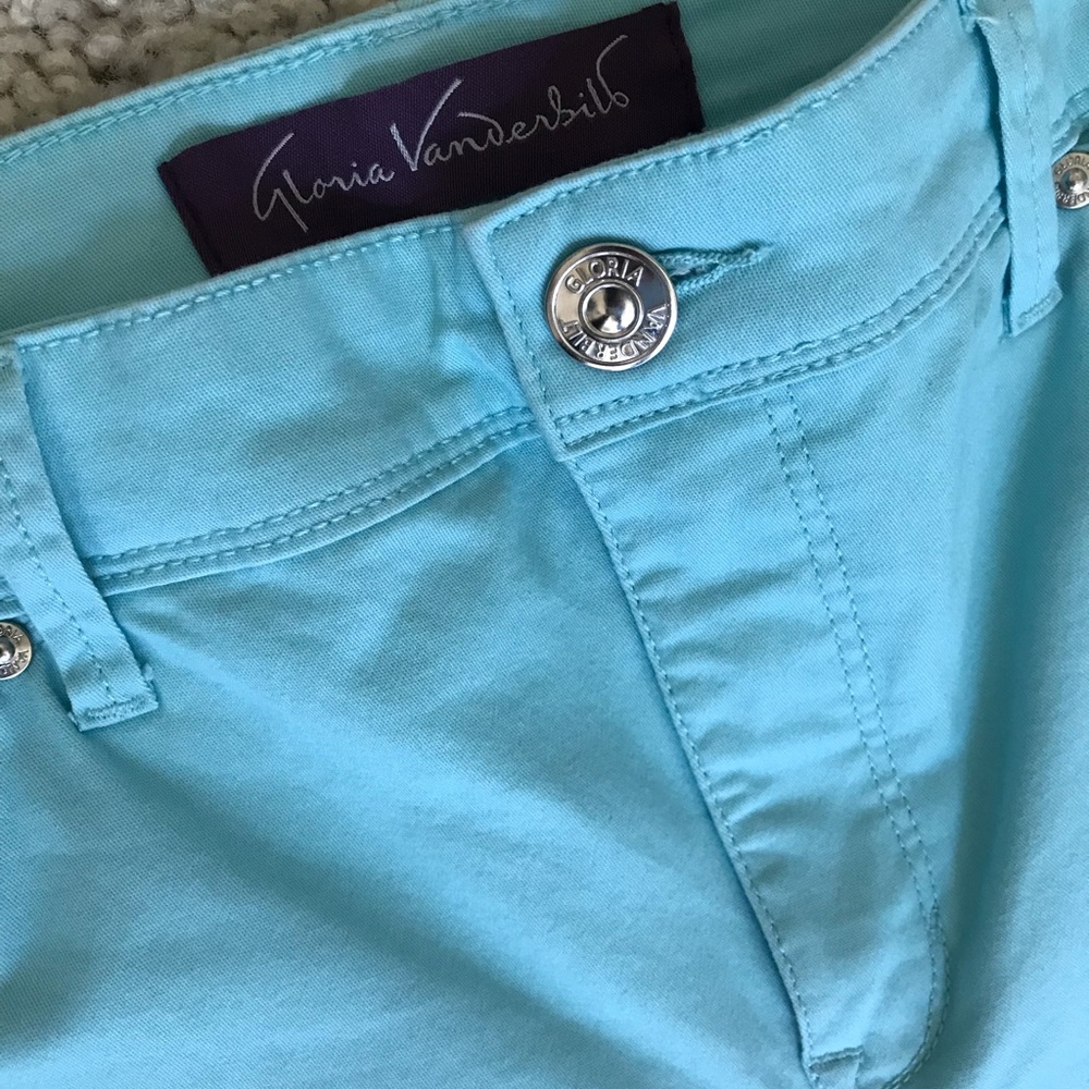 Gloria Vanderbilt Capris